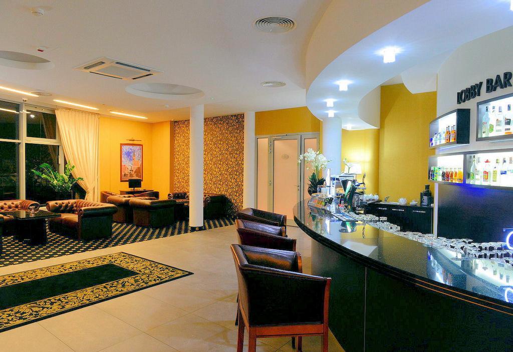 Hotel Business Faltom Gdynia 3*